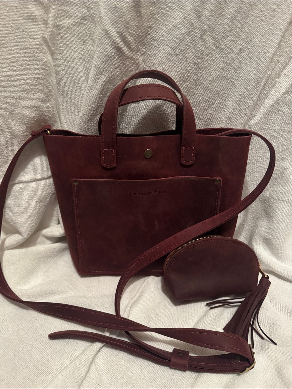 Portland Leather Women's Shoulder Tote in Burgundy